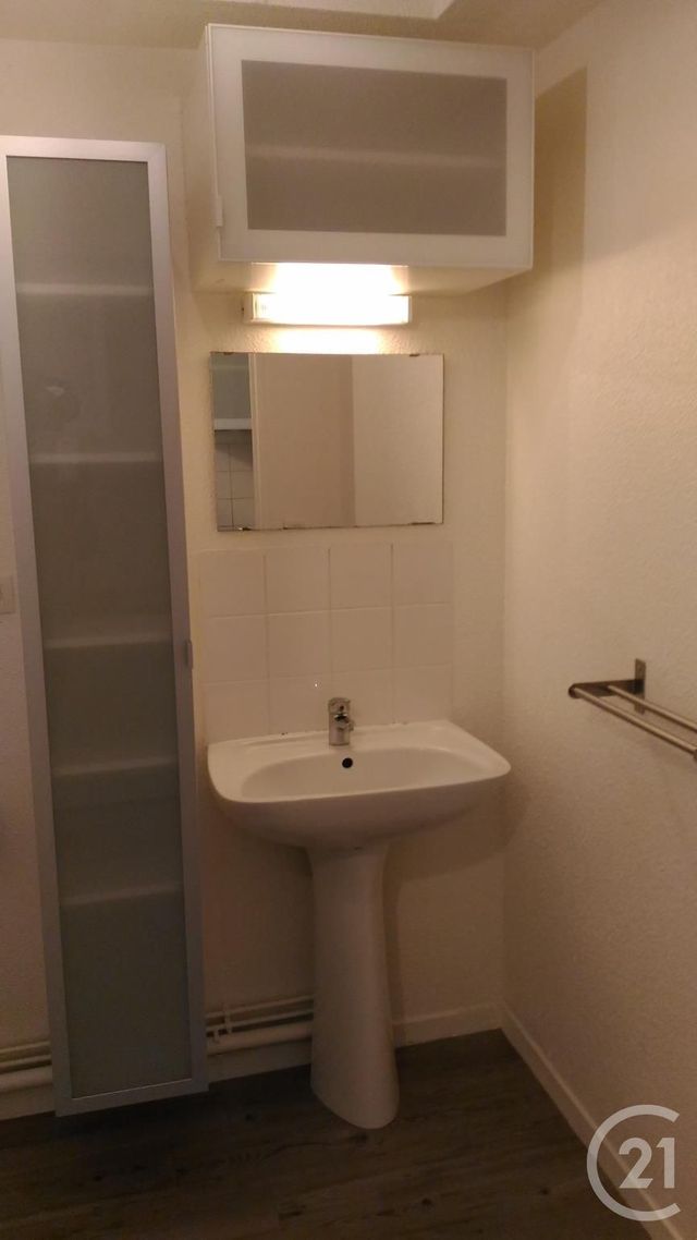 Afficher la photo en grand Appartement F1 à louer - 1 pièce - 20.01 m2 - ORLEANS - 45 - CENTRE - Century 21 Premium