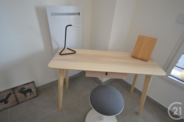 Appartement F1 à louer - 1 pièce - 20.4 m2 - ORLEANS - 45 - CENTRE - Century 21 Premium Appartement F1 à louer - 1 pièce - 20.4 m2 - ORLEANS - 45 - CENTRE - Century 21 Premium