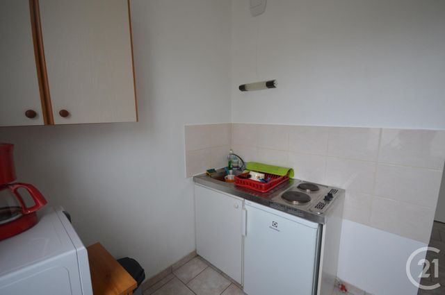 Studio à louer - 1 pièce - 16.39 m2 - ORLEANS - 45 - CENTRE - Century 21 Premium Studio à louer - 1 pièce - 16.39 m2 - ORLEANS - 45 - CENTRE - Century 21 Premium