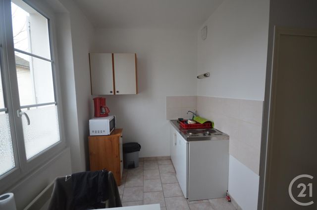 Studio à louer - 1 pièce - 16.39 m2 - ORLEANS - 45 - CENTRE - Century 21 Premium Studio à louer - 1 pièce - 16.39 m2 - ORLEANS - 45 - CENTRE - Century 21 Premium