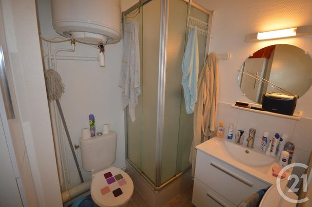 Studio à louer - 1 pièce - 16.39 m2 - ORLEANS - 45 - CENTRE - Century 21 Premium Studio à louer - 1 pièce - 16.39 m2 - ORLEANS - 45 - CENTRE - Century 21 Premium
