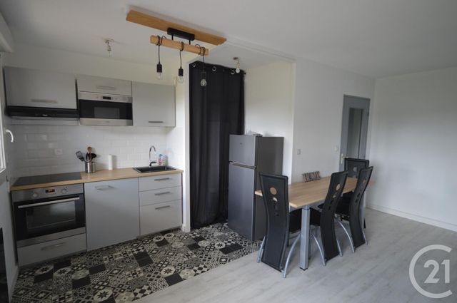Afficher la photo en grand Appartement F3 à louer - 3 pièces - 54.0 m2 - ORLEANS - 45 - CENTRE - Century 21 Premium