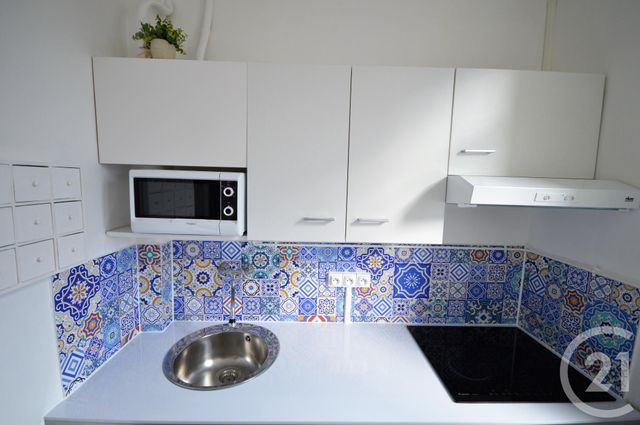 Appartement F2 à louer - 2 pièces - 40.9 m2 - ORLEANS - 45 - CENTRE - Century 21 Premium Appartement F2 à louer - 2 pièces - 40.9 m2 - ORLEANS - 45 - CENTRE - Century 21 Premium