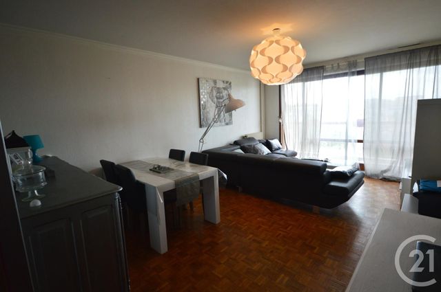 Afficher la photo en grand Appartement F3 à louer - 3 pièces - 71.0 m2 - ORLEANS - 45 - CENTRE - Century 21 Premium