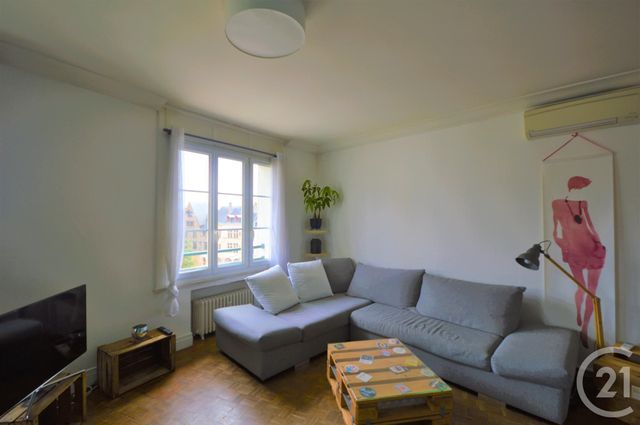 Afficher la photo en grand Appartement F3 à louer - 3 pièces - 64.26 m2 - ORLEANS - 45 - CENTRE - Century 21 Premium