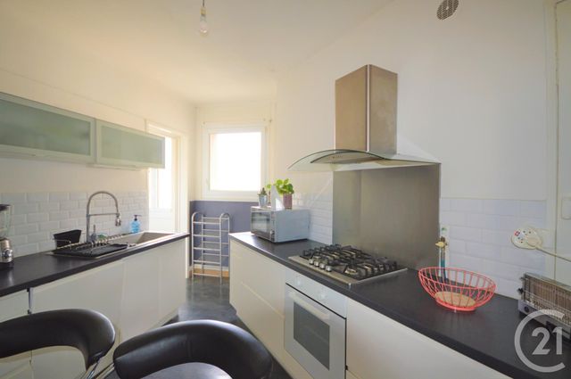 Afficher la photo en grand Appartement F3 à louer - 3 pièces - 64.26 m2 - ORLEANS - 45 - CENTRE - Century 21 Premium