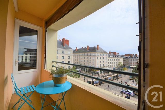 Afficher la photo en grand Appartement F3 à louer - 3 pièces - 64.26 m2 - ORLEANS - 45 - CENTRE - Century 21 Premium