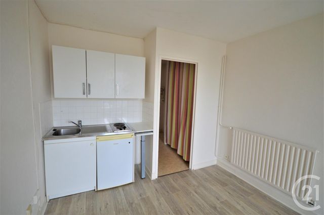 Afficher la photo en grand Appartement F1 à louer - 1 pièce - 22.0 m2 - ORLEANS - 45 - CENTRE - Century 21 Premium