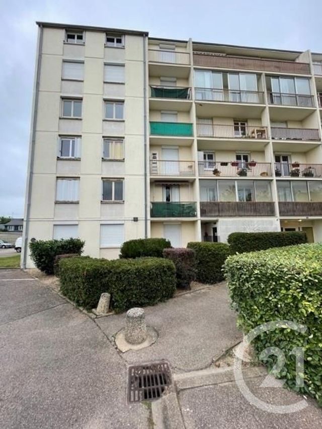 Afficher la photo en grand Appartement F1 à louer - 1 pièce - 22.0 m2 - ORLEANS - 45 - CENTRE - Century 21 Premium
