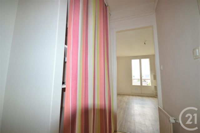 Afficher la photo en grand Appartement F1 à louer - 1 pièce - 22.0 m2 - ORLEANS - 45 - CENTRE - Century 21 Premium