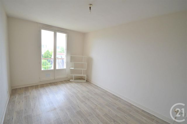 Afficher la photo en grand Appartement F1 à louer - 1 pièce - 22.0 m2 - ORLEANS - 45 - CENTRE - Century 21 Premium
