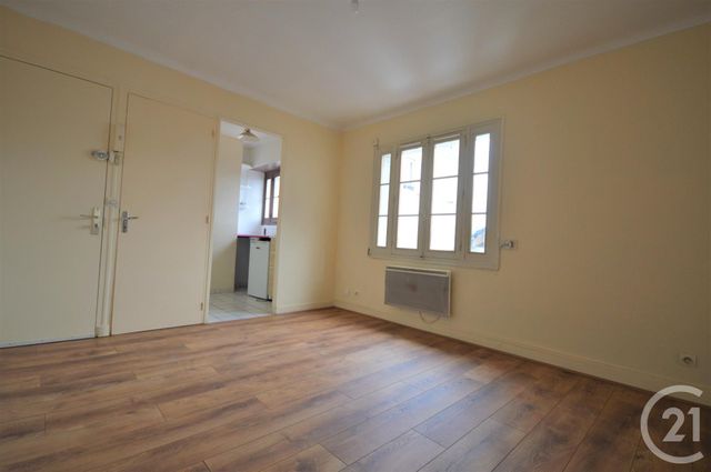 Afficher la photo en grand Appartement F2 à louer - 2 pièces - 31.73 m2 - ORLEANS - 45 - CENTRE - Century 21 Premium
