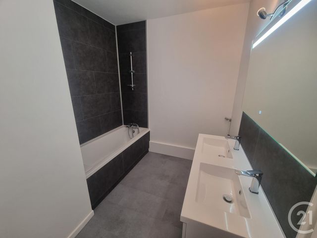 Appartement F3 à vendre - 3 pièces - 63.0 m2 - ORLEANS - 45 - CENTRE - Century 21 Premium