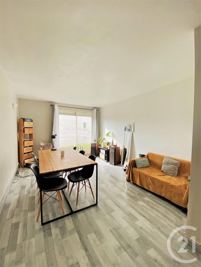 Appartement T3 à vendre - 3 pièces - 60.51 m2 - ORLEANS - 45 - CENTRE - Century 21 Premium