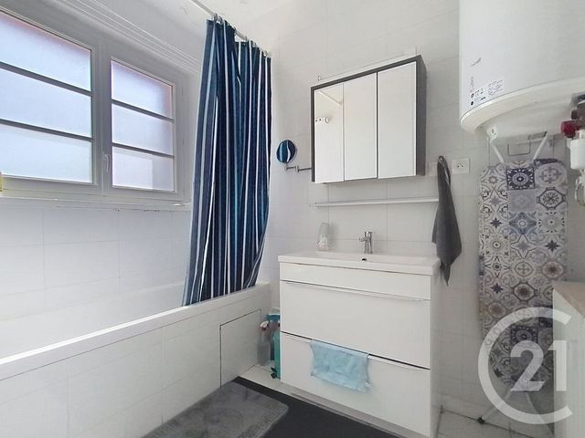 Appartement F4 à vendre - 4 pièces - 93.0 m2 - ORLEANS - 45 - CENTRE - Century 21 Premium