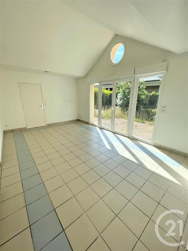 Appartement F4 à louer 4 pièces 107.63 m2 ST JEAN DE BRAYE 45