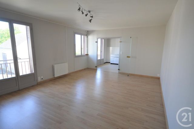 Appartement F3 à louer - 3 pièces - 83.78 m2 - ST JEAN DE LA RUELLE - 45 - CENTRE - Century 21 Premium