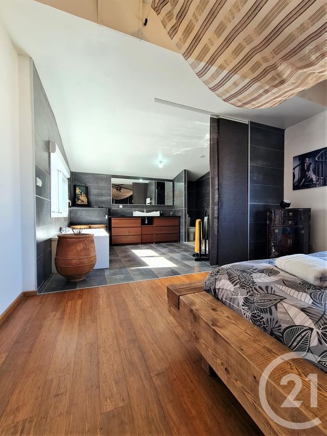 Appartement Loft à vendre FLEURY LES AUBRAIS