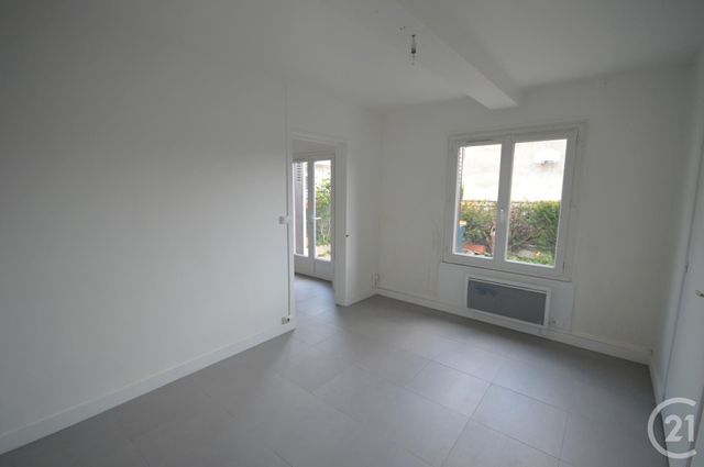 Appartement F2 à louer - 2 pièces - 43.05 m2 - ST JEAN DE LA RUELLE - 45 - CENTRE - Century 21 Premium