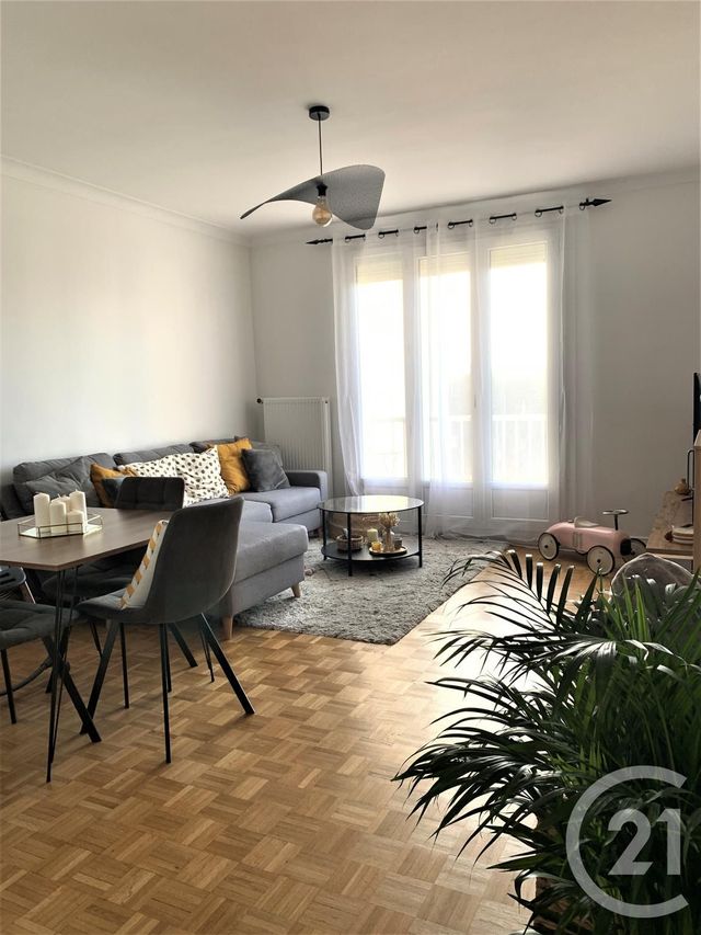 Appartement F3 à louer - 3 pièces - 66.0 m2 - ORLEANS - 45 - CENTRE - Century 21 Premium