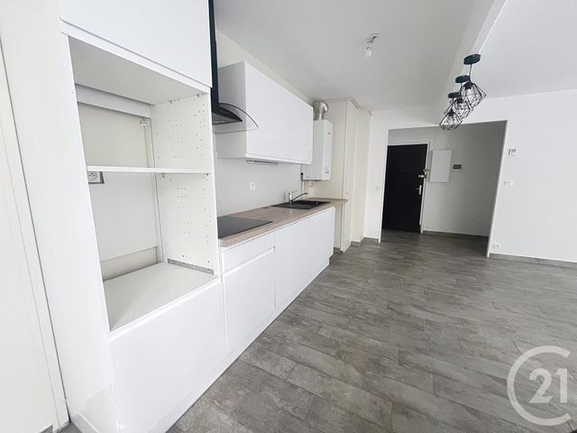 Appartement F4 à vendre - 4 pièces - 78.13 m2 - SARAN - 45 - CENTRE - Century 21 Premium