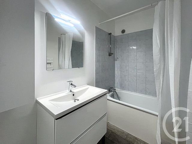 Appartement F4 à vendre - 4 pièces - 78.13 m2 - SARAN - 45 - CENTRE - Century 21 Premium