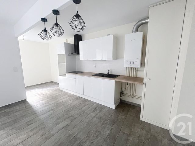 Appartement F4 à vendre - 4 pièces - 78.13 m2 - SARAN - 45 - CENTRE - Century 21 Premium