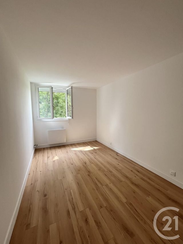 Appartement F4 à vendre - 4 pièces - 78.13 m2 - SARAN - 45 - CENTRE - Century 21 Premium