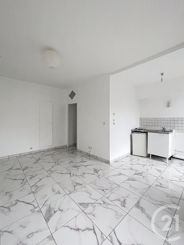 Appartement F1 à vendre - 1 pièce - 26.7 m2 - ORLEANS - 45 - CENTRE - Century 21 Premium