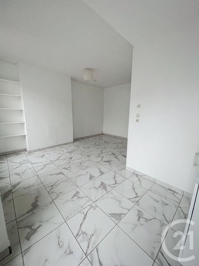 Appartement F1 à vendre - 1 pièce - 26.7 m2 - ORLEANS - 45 - CENTRE - Century 21 Premium