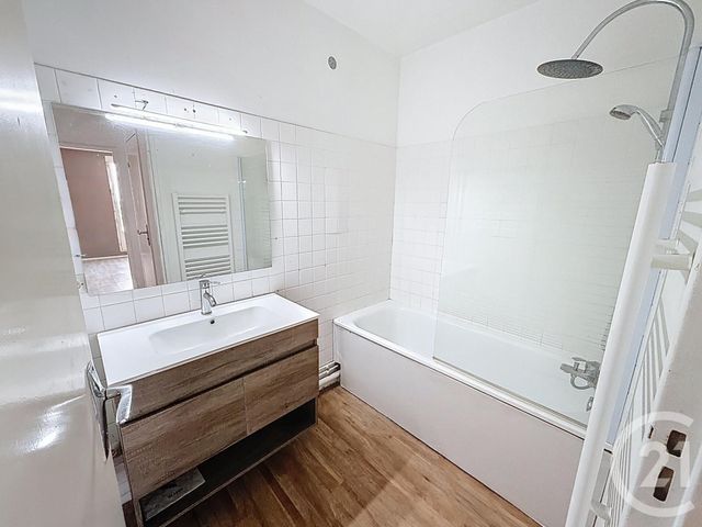 Appartement F4 à vendre - 4 pièces - 84.0 m2 - FLEURY LES AUBRAIS - 45 - CENTRE - Century 21 Premium