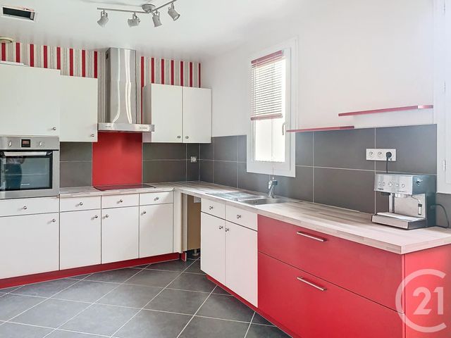 Afficher la photo en grand Appartement F4 à vendre - 5 pièces - 132.76 m2 - ST JEAN LE BLANC - 45 - CENTRE - Century 21 Premium