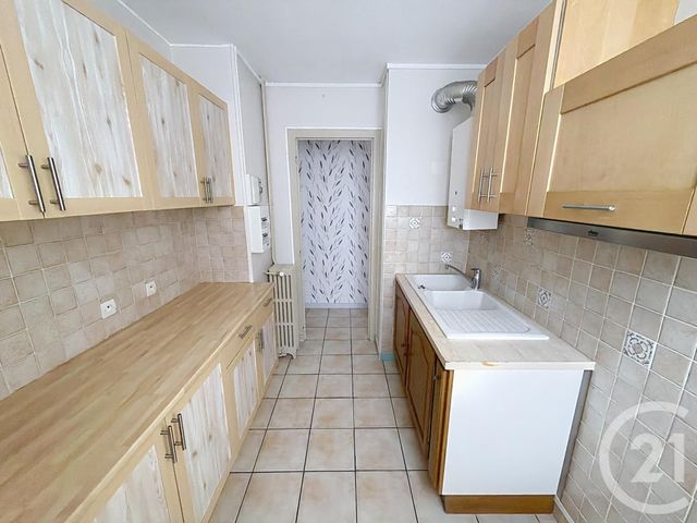 Appartement F3 à vendre - 3 pièces - 66.0 m2 - ST JEAN DE LA RUELLE - 45 - CENTRE - Century 21 Premium