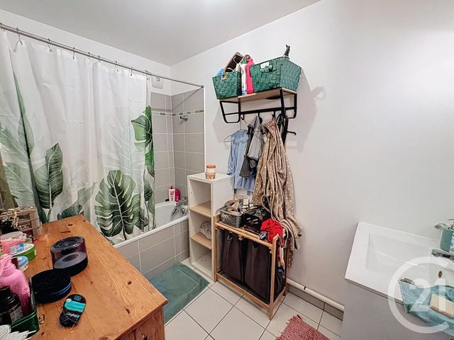 Appartement à vendre - 3 pièces - 61.05 m2 - ST JEAN DE BRAYE - 45 - CENTRE - Century 21 Premium