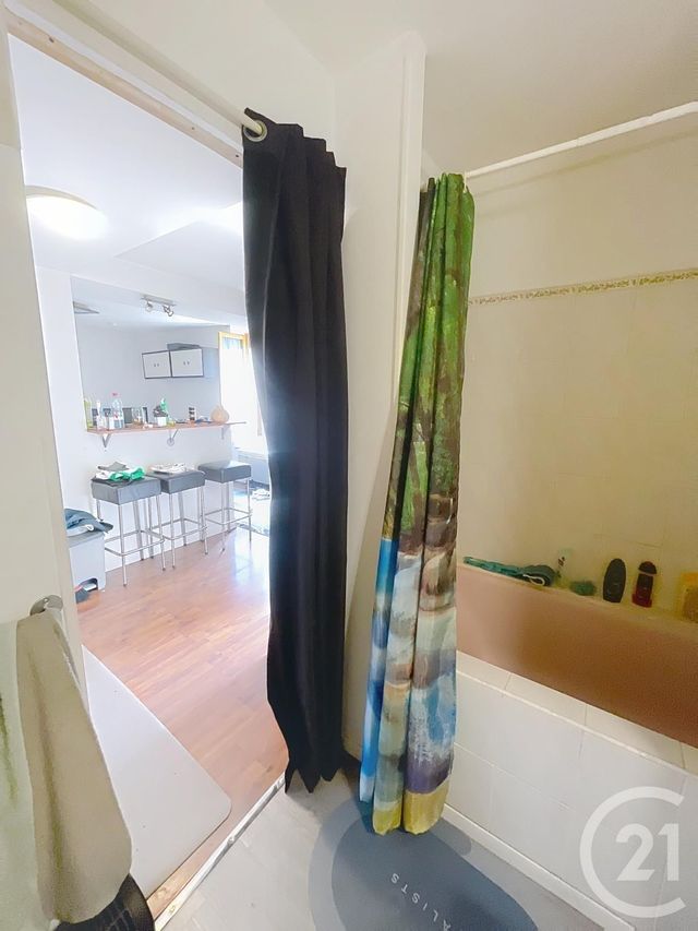 Afficher la photo en grand Appartement Studio à vendre - 1 pièce - 28.12 m2 - ORLEANS - 45 - CENTRE - Century 21 Premium