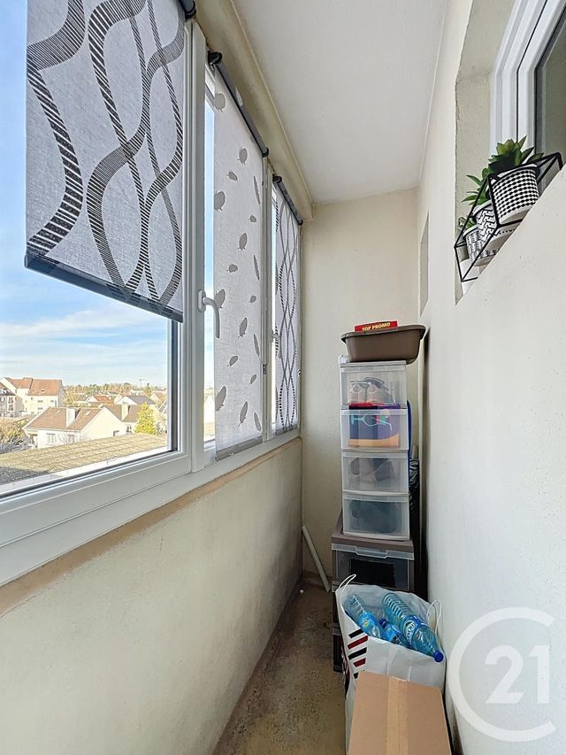 Appartement T3 à vendre - 3 pièces - 65.9 m2 - ST JEAN DE LA RUELLE - 45 - CENTRE - Century 21 Premium