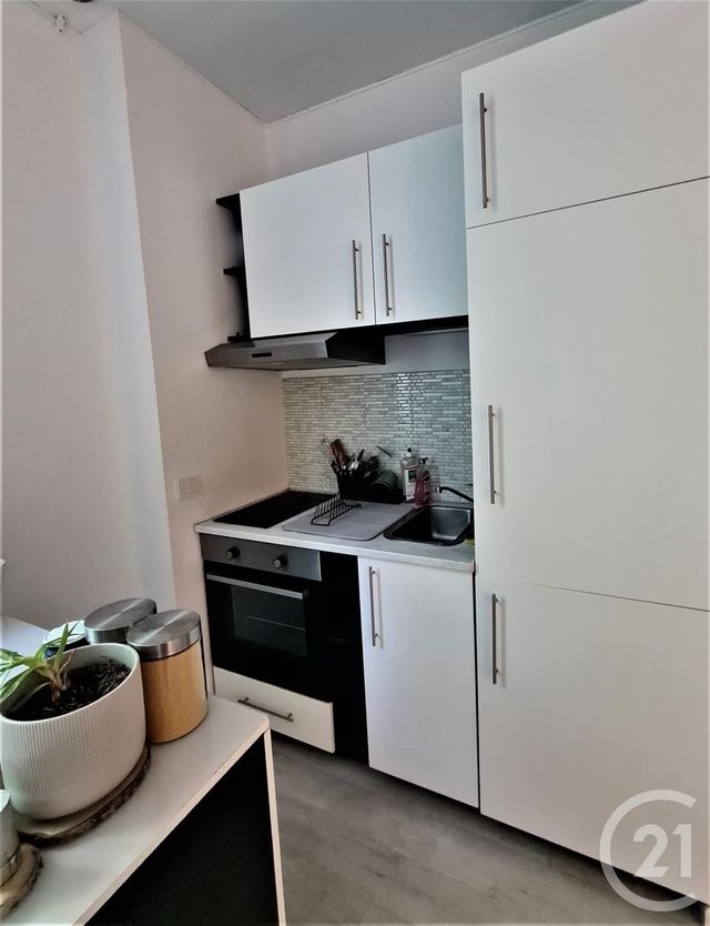 Appartement F1 à vendre - 1 pièce - 28.5 m2 - ORLEANS - 45 - CENTRE - Century 21 Premium