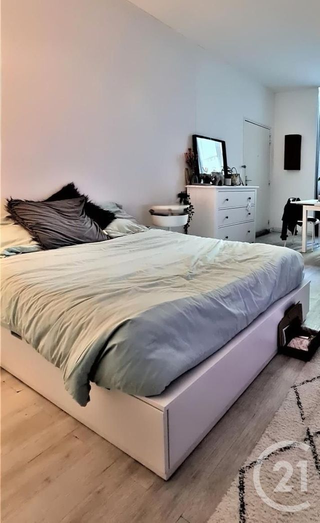 Appartement F1 à vendre - 1 pièce - 28.5 m2 - ORLEANS - 45 - CENTRE - Century 21 Premium