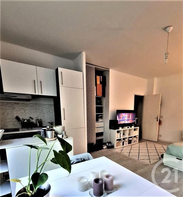 Appartement F1 à vendre - 1 pièce - 28.5 m2 - ORLEANS - 45 - CENTRE - Century 21 Premium