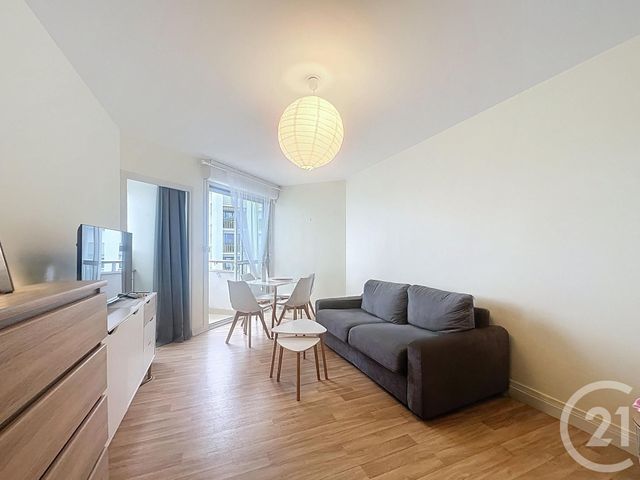Appartement T1 à vendre - 1 pièce - 27.46 m2 - ORLEANS - 45 - CENTRE - Century 21 Premium