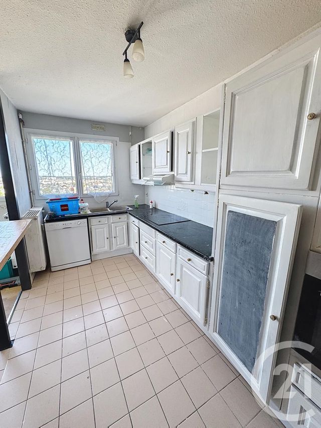 Appartement F4 à vendre - 4 pièces - 77.31 m2 - ORLEANS - 45 - CENTRE - Century 21 Premium