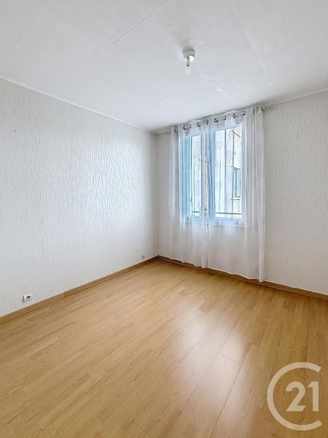 Appartement F4 à louer - 4 pièces - 66.63 m2 - ST JEAN DE LA RUELLE - 45 - CENTRE - Century 21 Premium