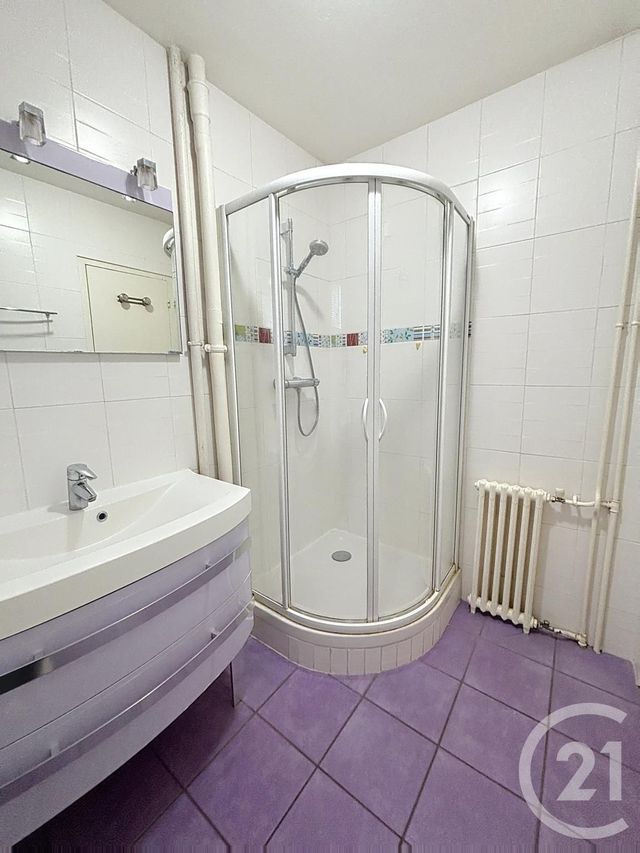 Appartement F4 à louer - 4 pièces - 66.63 m2 - ST JEAN DE LA RUELLE - 45 - CENTRE - Century 21 Premium