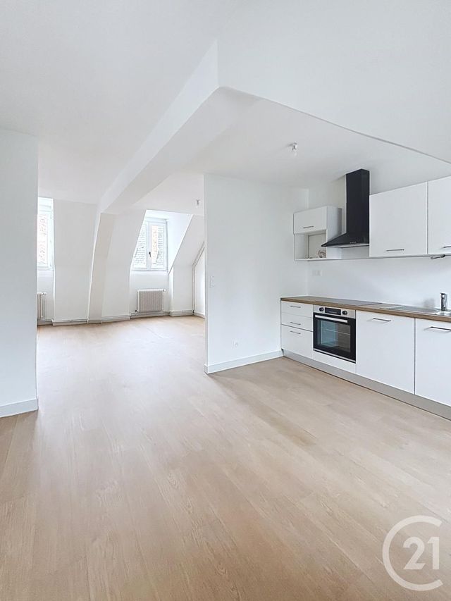 Appartement F4 à louer - 4 pièces - 92.41 m2 - ORLEANS - 45 - CENTRE - Century 21 Premium