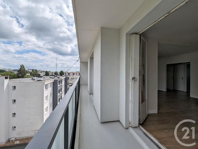 Appartement F4 à vendre - 4 pièces - 77.9 m2 - ST JEAN DE LA RUELLE - 45 - CENTRE - Century 21 Premium