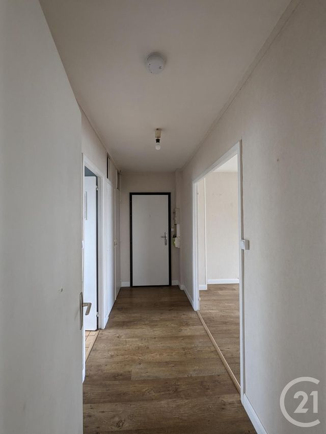Appartement F4 à vendre - 4 pièces - 77.9 m2 - ST JEAN DE LA RUELLE - 45 - CENTRE - Century 21 Premium