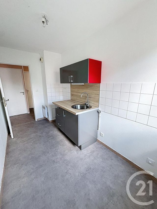 Appartement F2 à vendre - 2 pièces - 45.6 m2 - LA CHAPELLE ST MESMIN - 45 - CENTRE - Century 21 Premium