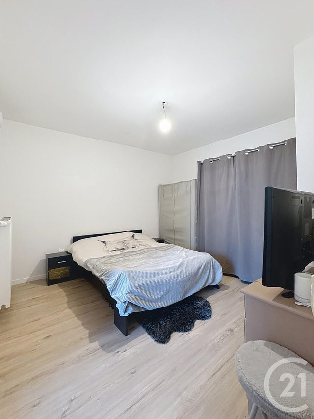 Afficher la photo en grand Appartement F2 à vendre - 2 pièces - 45.47 m2 - ORLEANS - 45 - CENTRE - Century 21 Premium