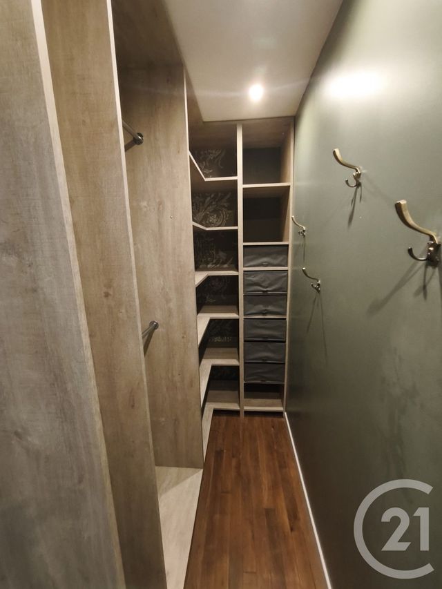 maison à vendre - 6 pièces - 149.22 m2 - ST JEAN DE LA RUELLE - 45 - CENTRE - Century 21 Premium