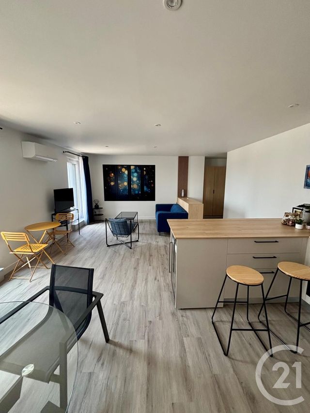 Appartement F3 à louer - 3 pièces - 67.74 m2 - ORLEANS - 45 - CENTRE - Century 21 Premium